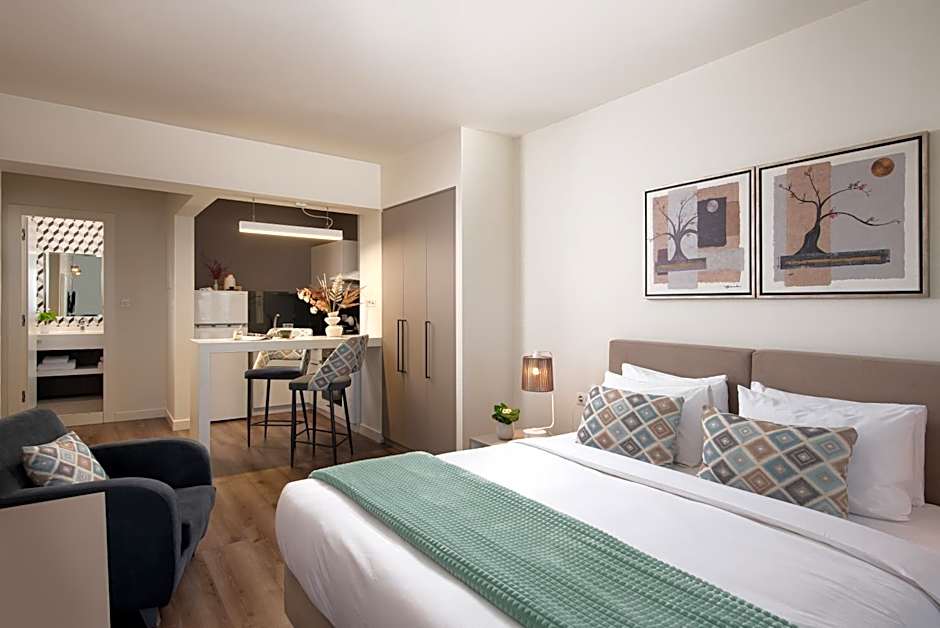 Urban Nest - Suites & Apartments