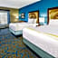 La Quinta Inn & Suites by Wyndham Niagara Falls