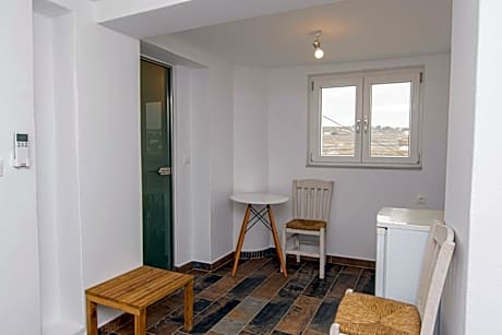 Single Room with Mountain View