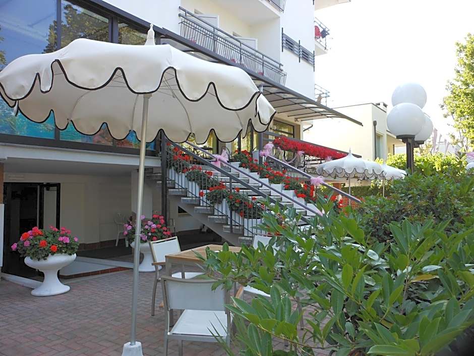 Hotel Lux