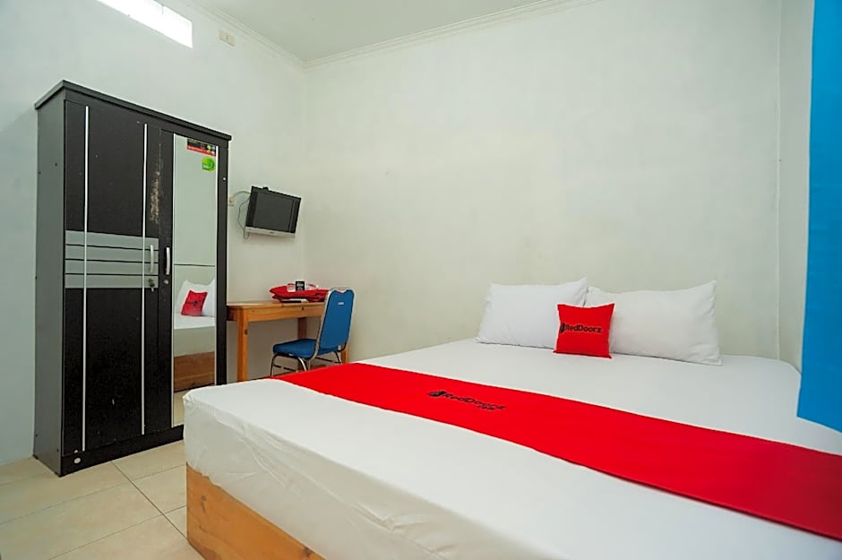 RedDoorz Syariah @ Jalan KH. Mas Mansur Lampung