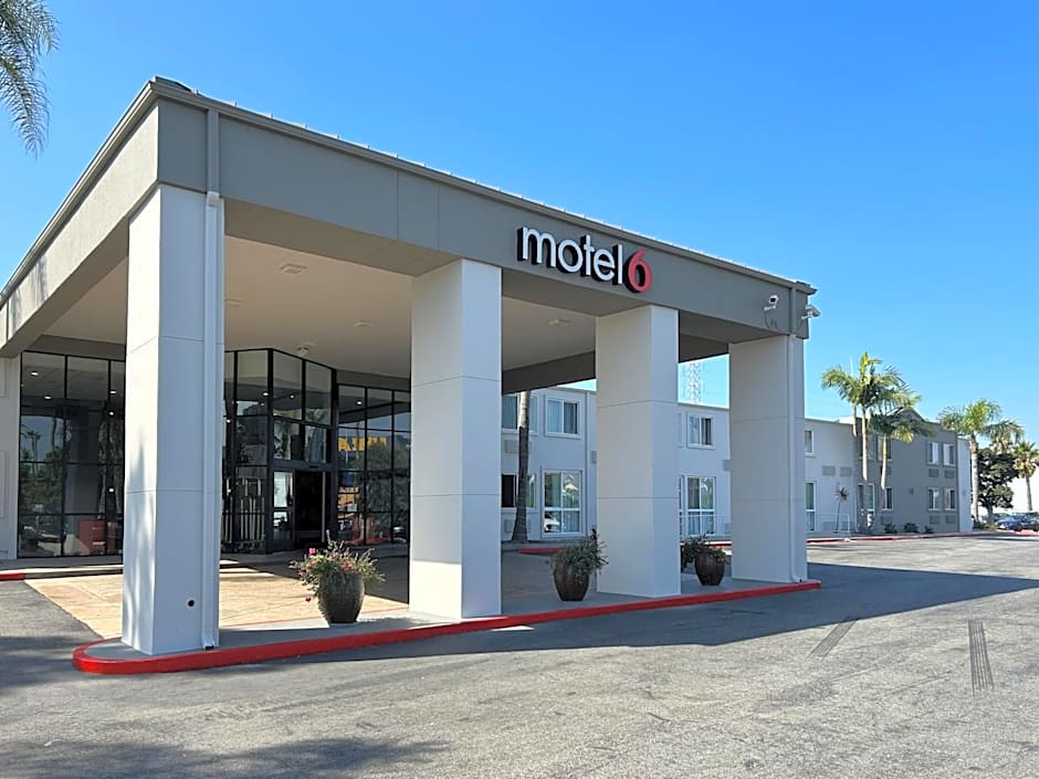 Studio 6 Suites Carson, CA