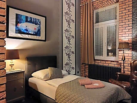 Standard Single Room