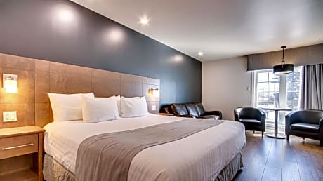 King Room with Sofa Bed