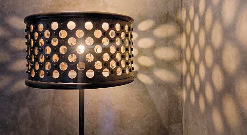 Taman Dharmawangsa Suites