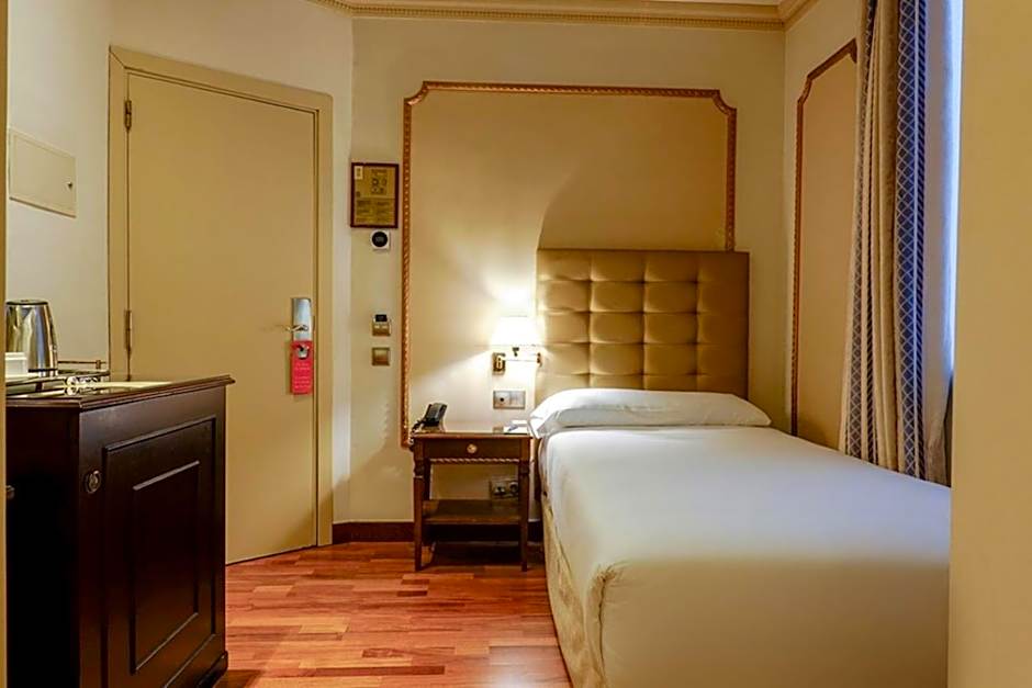 Hotel Roger De Lluria