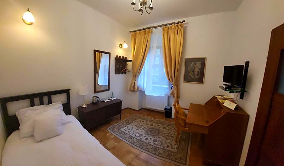 Zamek na wodzie w Wojnowicach