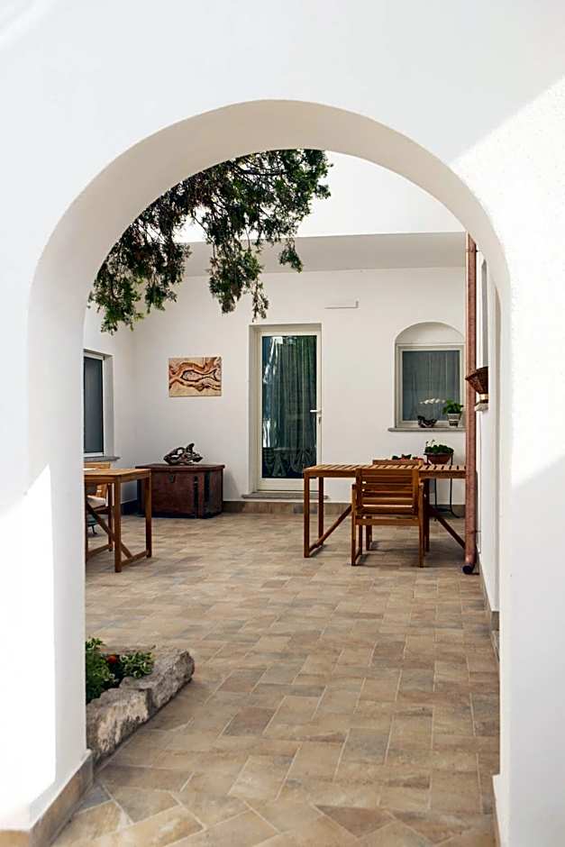 Villa Silvia Apartments