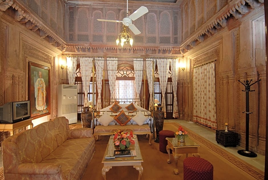 The Laxmi Niwas Palace