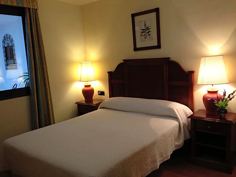 I AM La Posada Hotel and Apartment