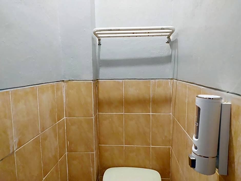 RedDoorz @ DeAmartaLoka Colomadu Solo