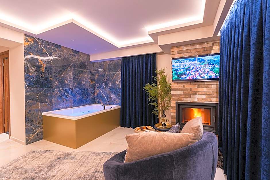 FLOARA DI MUNTE Forest Luxury Suites