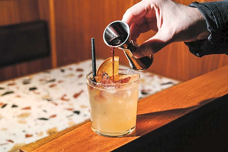 The 1852 Hotel - Self Check-in