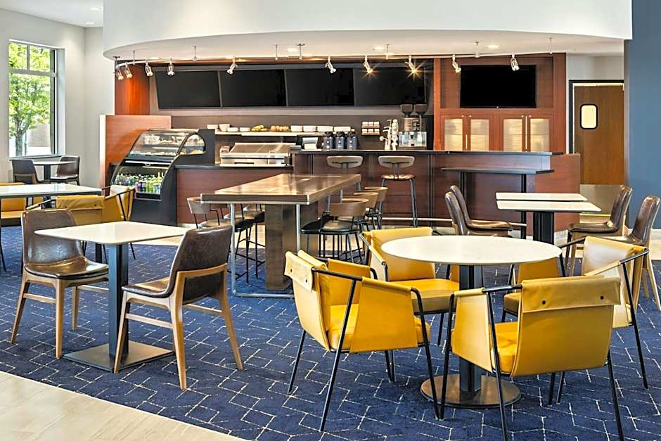 Courtyard by Marriott Minneapolis Maple Grove/Arbor Lakes