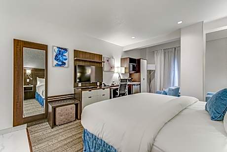 King Suite with Jacuzzi