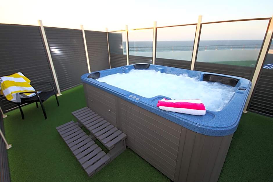 San Simeon Beachfront Apartments Tugun