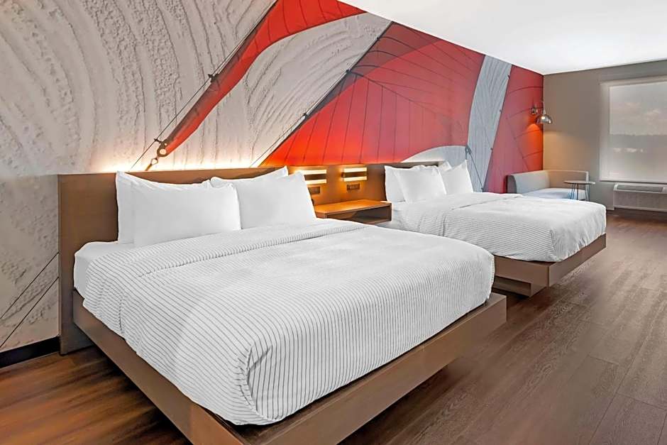 Cambria Hotel & Suites Plymouth