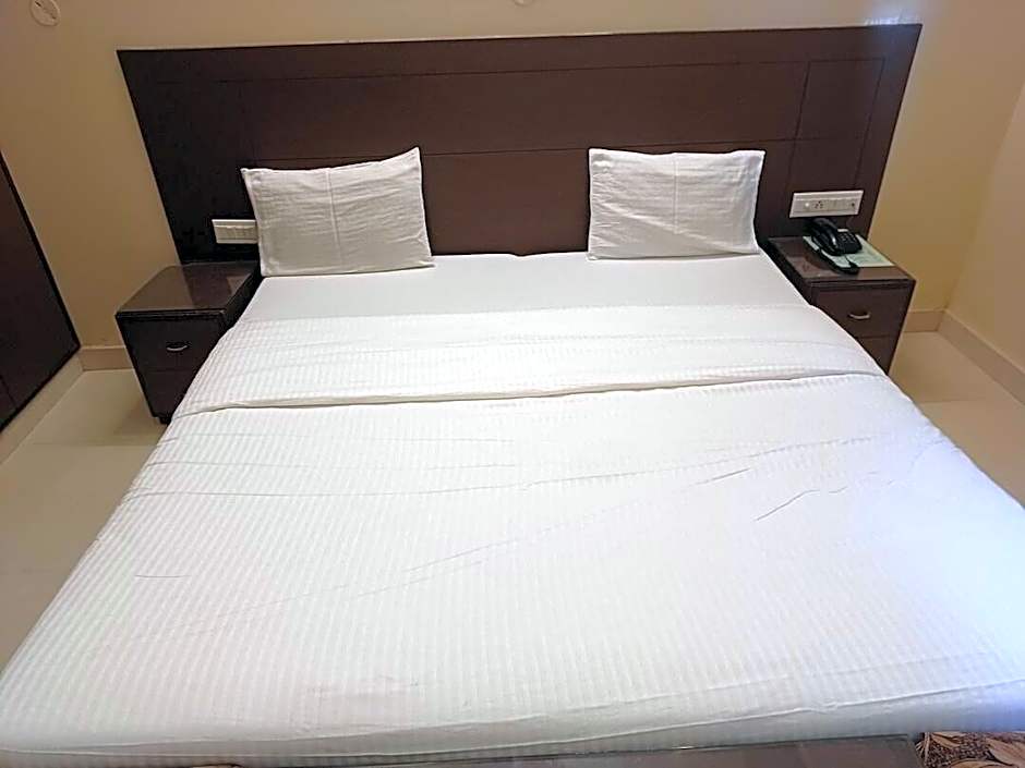 Hotel Raghav Palace
