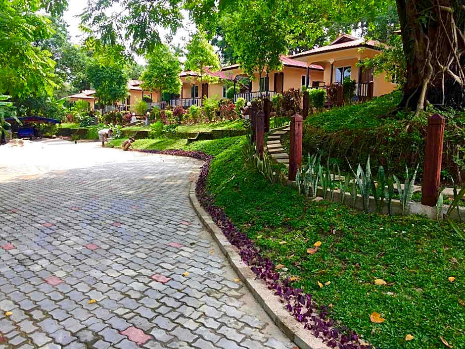 Hill Garden Hotel