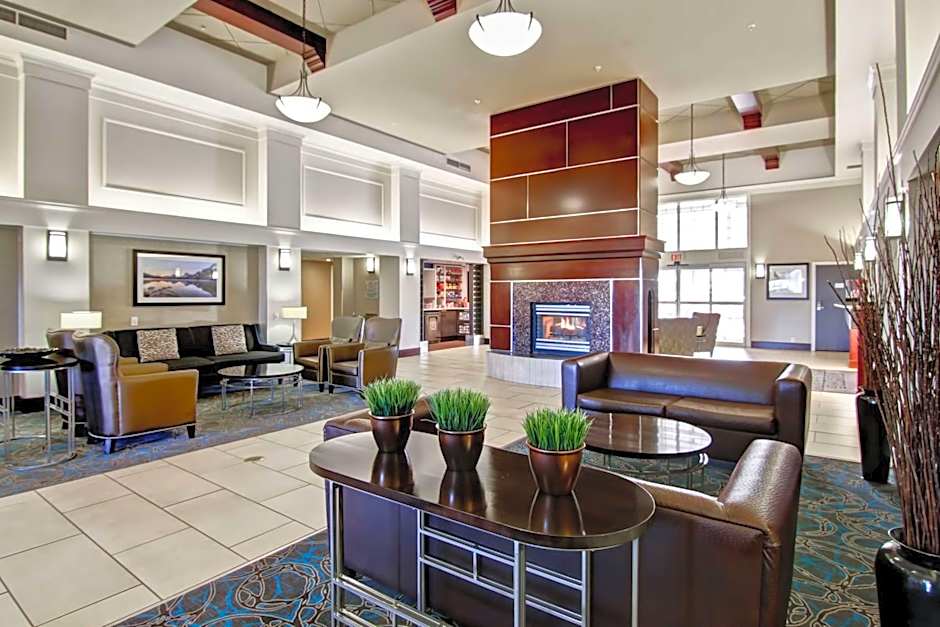 Hampton Inn By Hilton And Suites Calgary-Airport