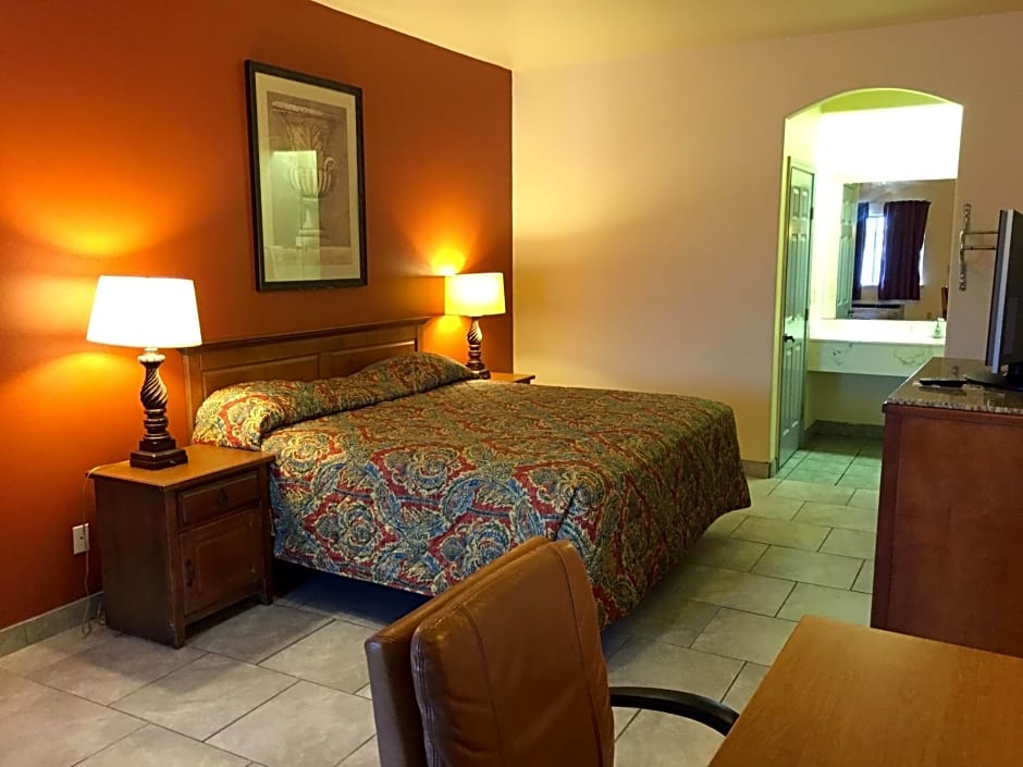 Boca Chica Inn and Suites