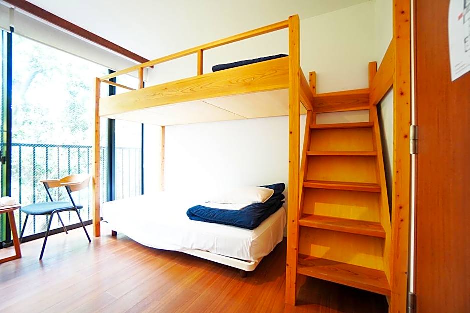 Bird Hostel