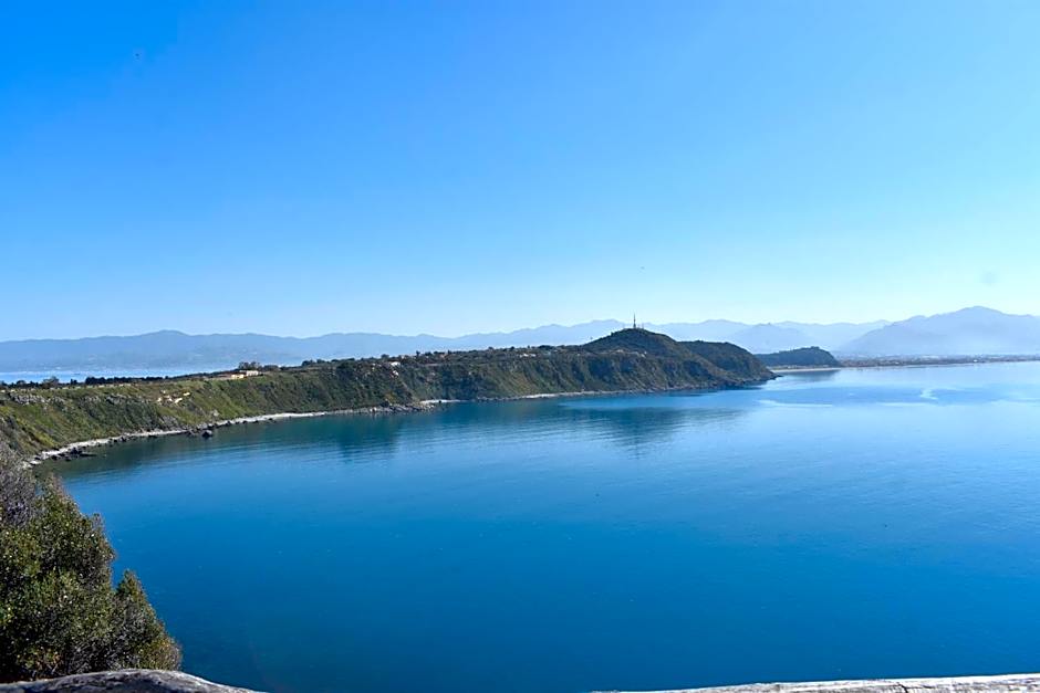 Upper - Boutique Hotel