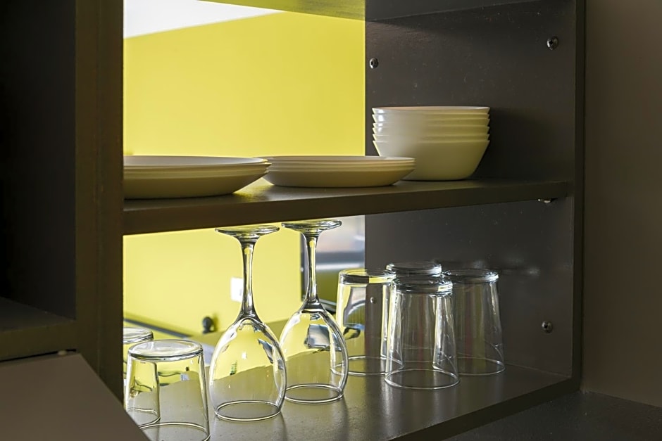 CHROMA Lodge Pikermi