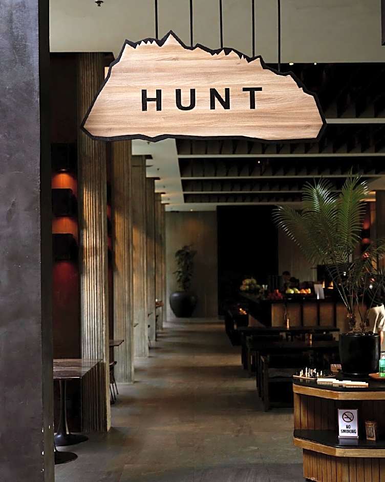 The Funny Lion - El Nido