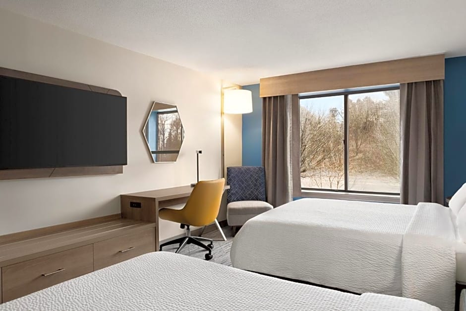Holiday Inn Express & Suites East Greenbush Albany-Skyline an IHG Hotel