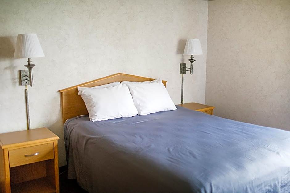 Friday Harbor Suites