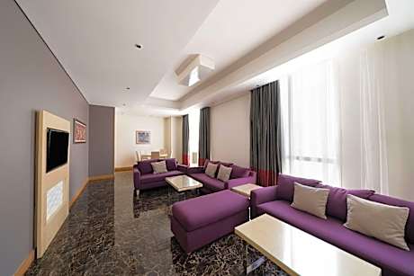 Three-Bedroom Apartment with Maid Room