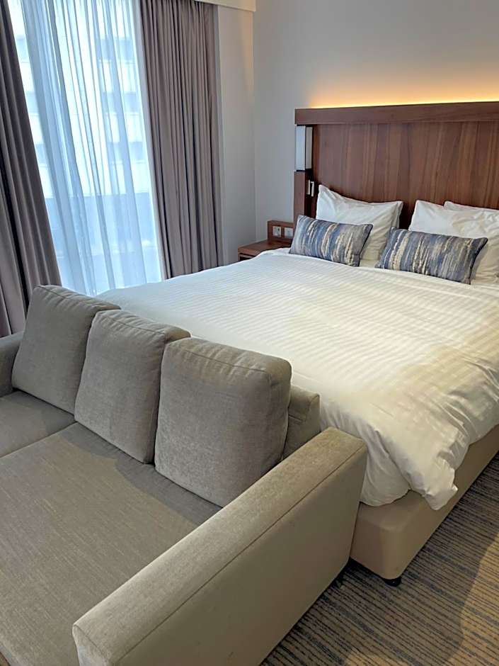 Courtyard by Marriott London Heathrow Airport