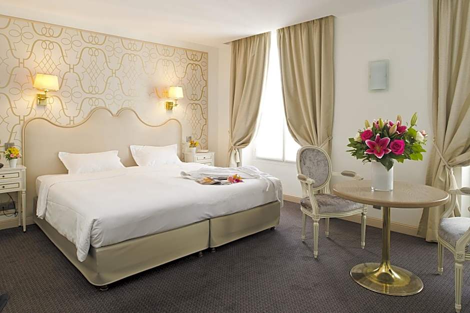 Hotel Saint Petersbourg Opera