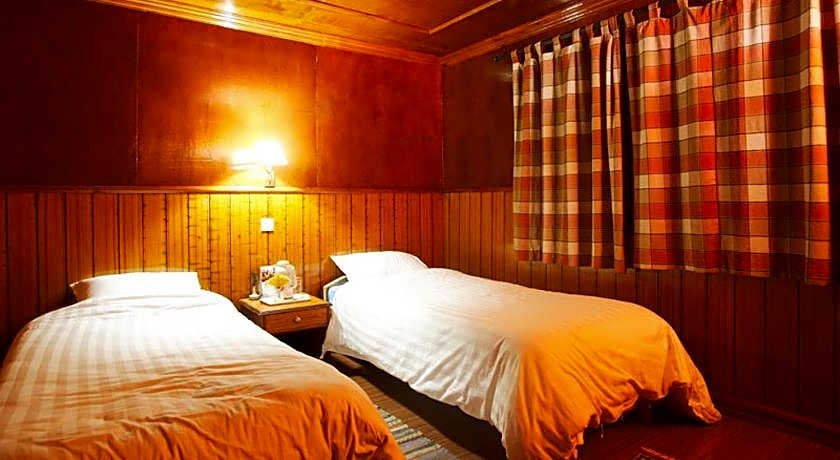 Mountain Lodges of Nepal - Kongde