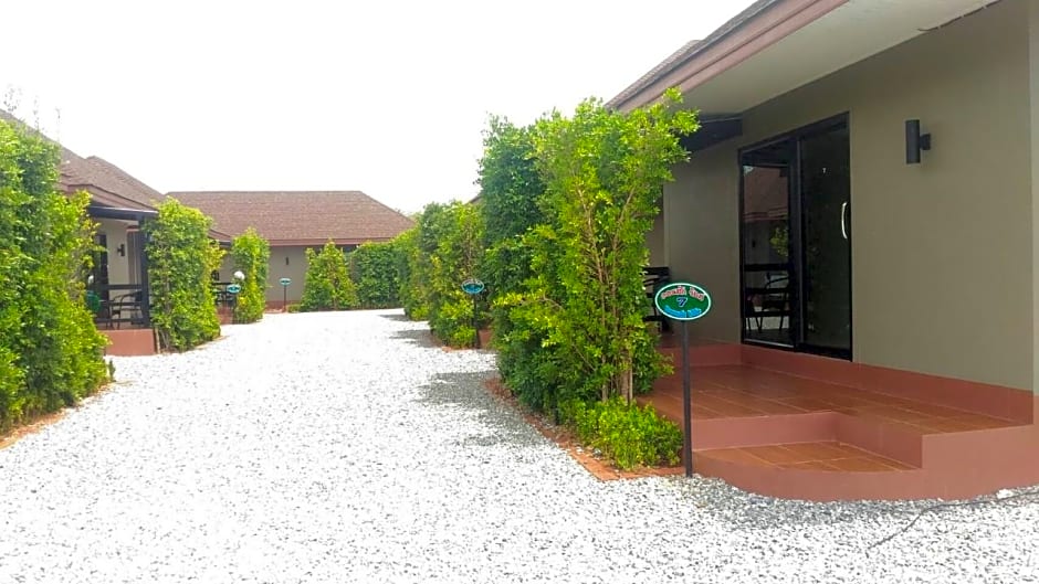 Photo 1 of 32 of Donsak Ville