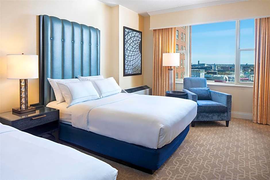 Hilton Milwaukee City Center