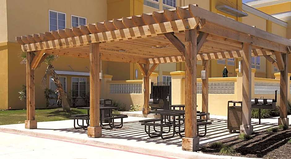 La Quinta Inn & Suites by Wyndham Cotulla