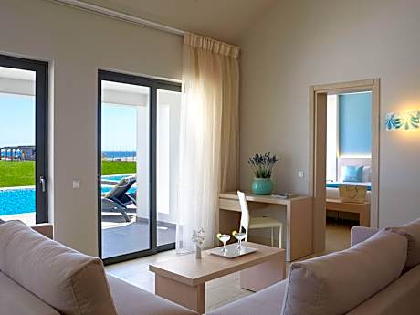 One Bedroom Suite Swim Up Sea View