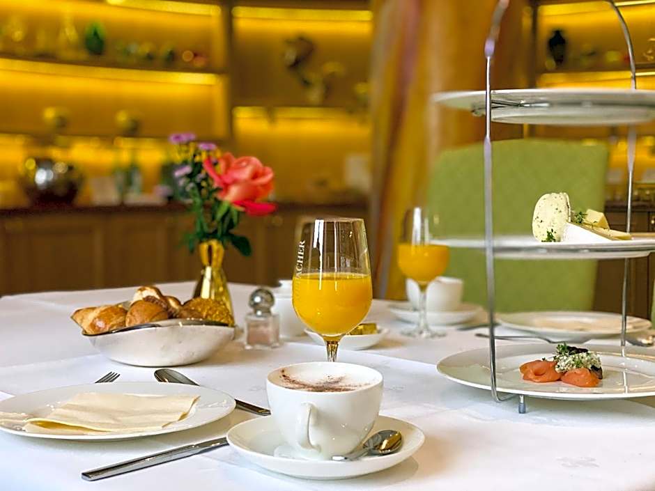 Relais & Chateaux Bulow Palais