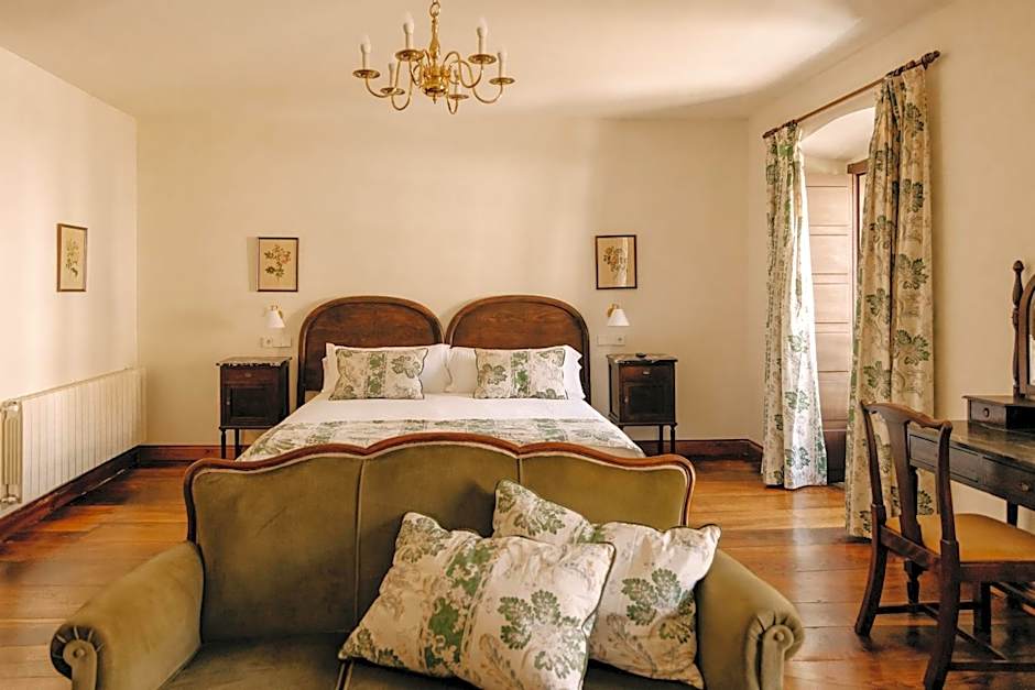 Hotel PAX Casona del Busto