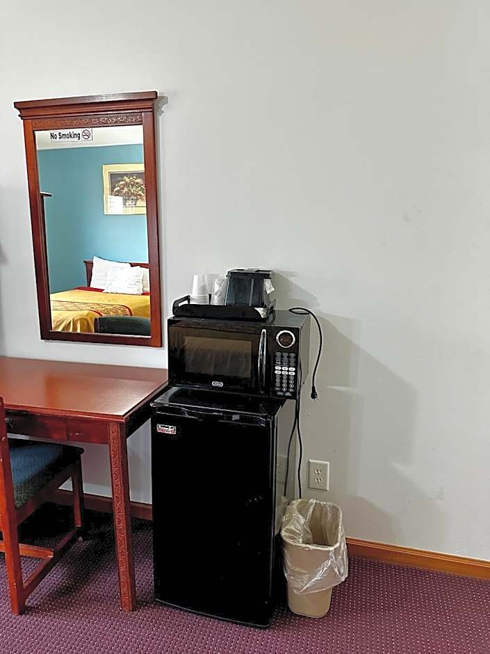 Attica Inn