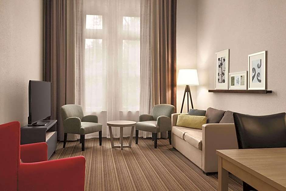 Country Inn & Suites by Radisson, St. Charles Historic District