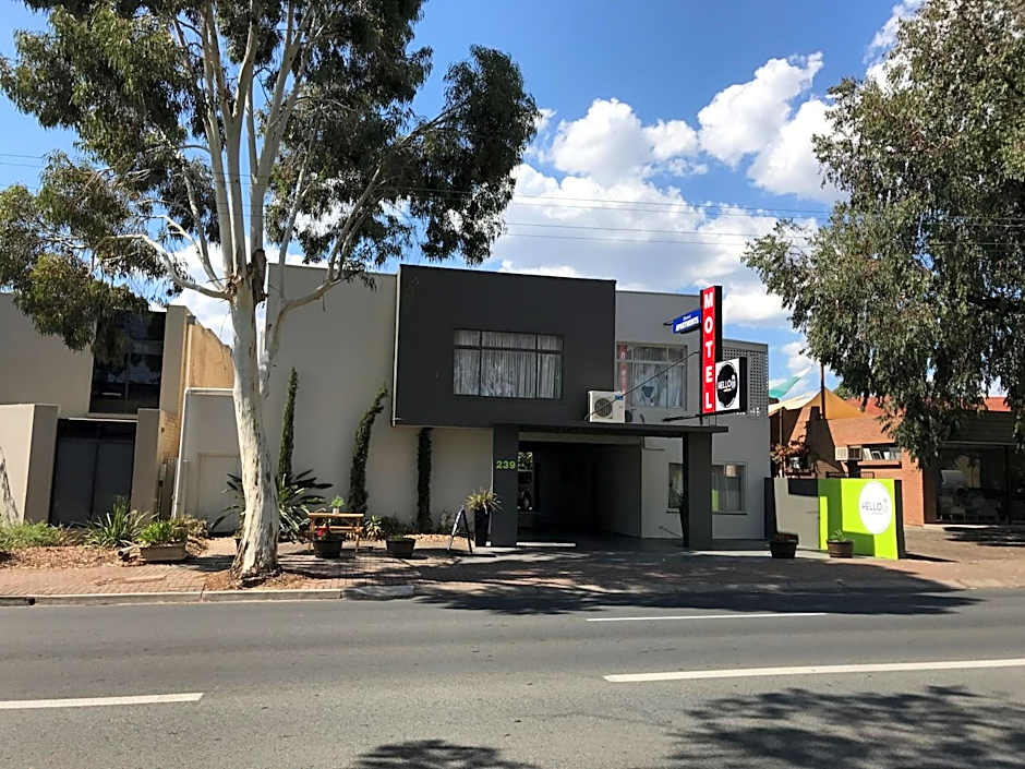 Hello Adelaide Motel and Apartments