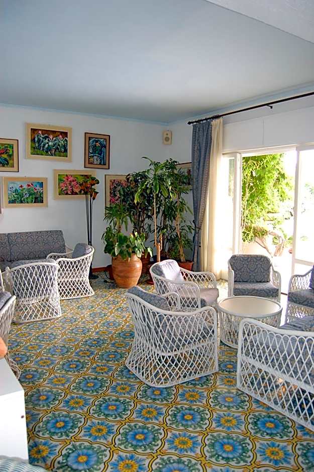 Hotel Giardino Sul Mare