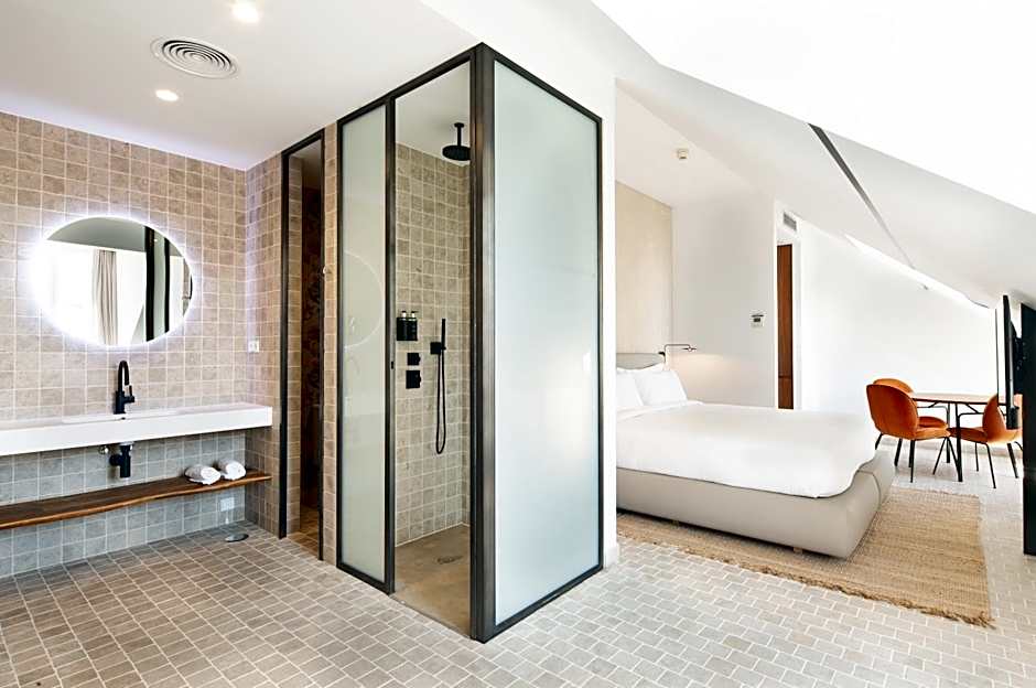 Atocha Hotel Madrid, Tapestry Collection by Hilton