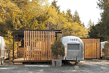 Mackenzie Beach Resort