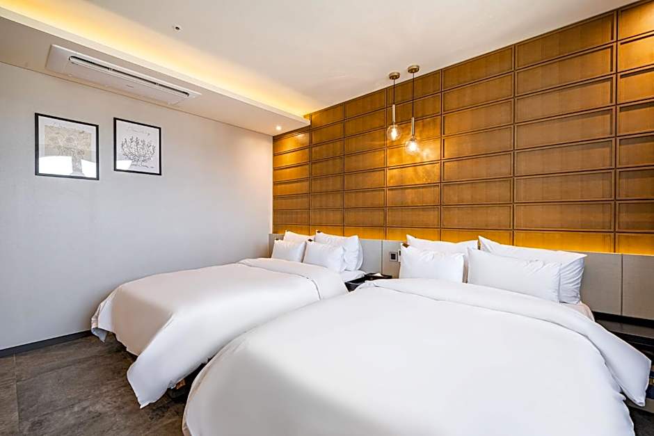 Sokcho Business Hotel CAMEL