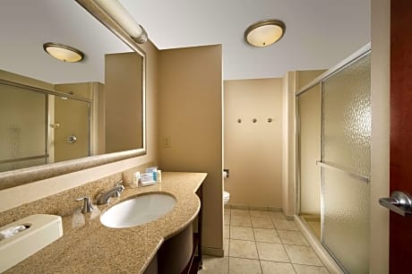 Queen Room with Two Queen Beds - Mobility and Hearing Access/Non-Smoking
