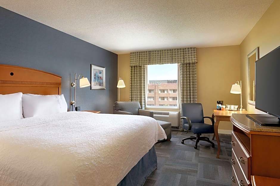 Hampton Inn By Hilton New York - Laguardia Airport